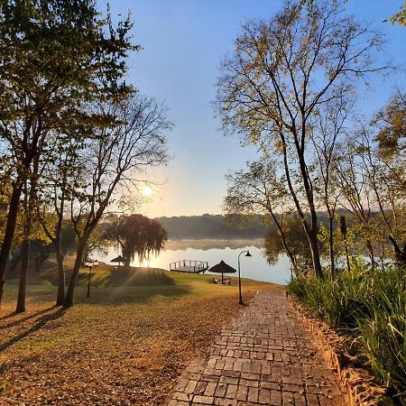 Premier Hotel Roodevalley Pretoria-Noord Esterno foto