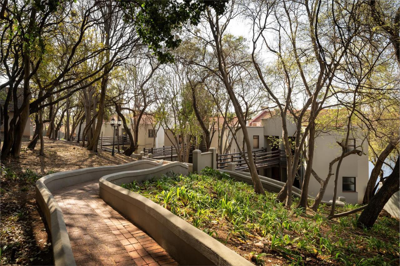 Premier Hotel Roodevalley Pretoria-Noord Esterno foto